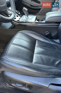 Внедорожник / Кроссовер Land Rover Range Rover Evoque 2019 в 