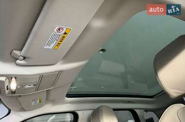 Внедорожник / Кроссовер Land Rover Range Rover Evoque 2018 в 