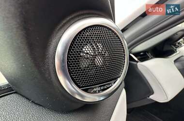 Позашляховик / Кросовер Land Rover Range Rover Evoque 2024 в 