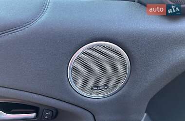Внедорожник / Кроссовер Land Rover Range Rover Evoque 2017 в 