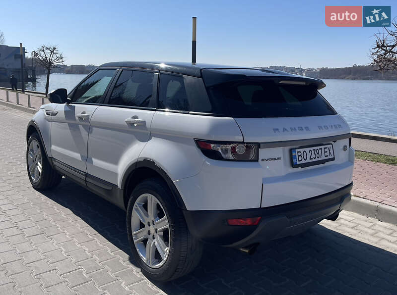 Внедорожник / Кроссовер Land Rover Range Rover Evoque 2015 в Тернополе
