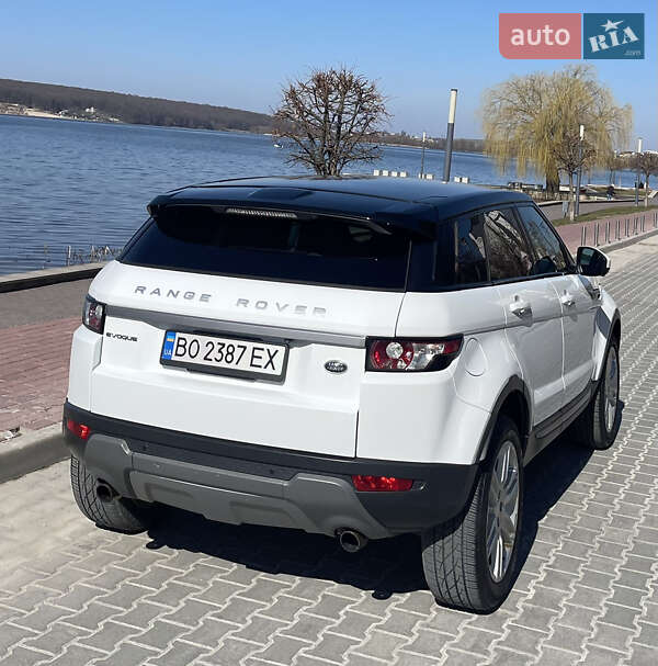 Внедорожник / Кроссовер Land Rover Range Rover Evoque 2015 в Тернополе