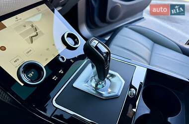 Внедорожник / Кроссовер Land Rover Range Rover Evoque 2023 в 