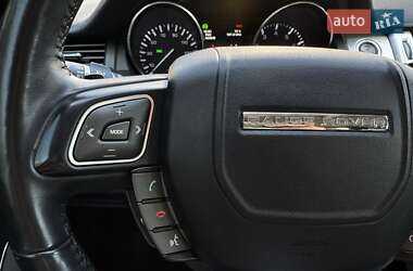 Внедорожник / Кроссовер Land Rover Range Rover Evoque 2015 в 
