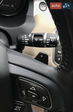 Внедорожник / Кроссовер Land Rover Range Rover Evoque 2014 в 