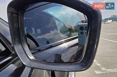 Внедорожник / Кроссовер Land Rover Range Rover Evoque 2015 в 