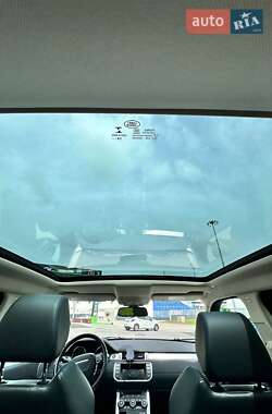Внедорожник / Кроссовер Land Rover Range Rover Evoque 2014 в 