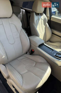 Внедорожник / Кроссовер Land Rover Range Rover Evoque 2012 в 