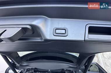 Позашляховик / Кросовер Land Rover Range Rover Evoque 2019 в 