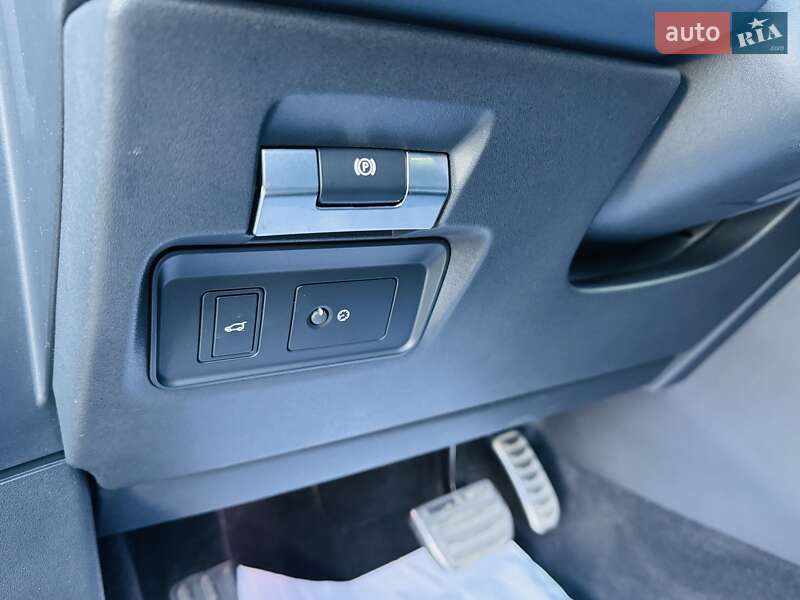 Внедорожник / Кроссовер Land Rover Range Rover Evoque 2019 в Киеве