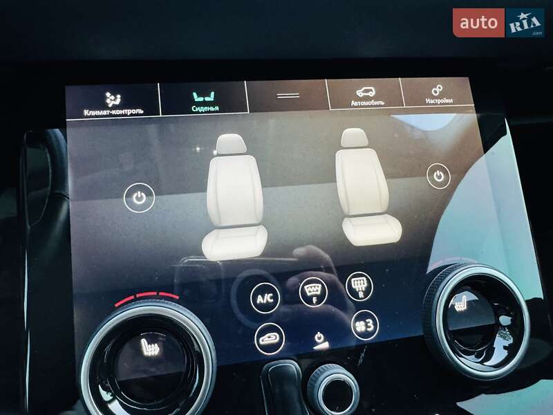 Внедорожник / Кроссовер Land Rover Range Rover Evoque 2019 в Киеве