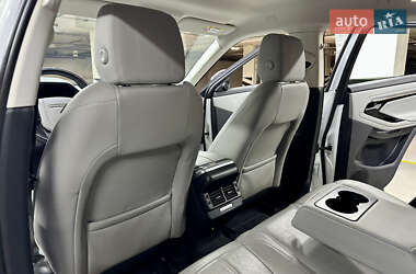 Внедорожник / Кроссовер Land Rover Range Rover Evoque 2019 в 