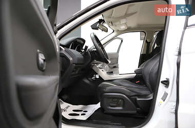 Внедорожник / Кроссовер Land Rover Range Rover Evoque 2015 в 