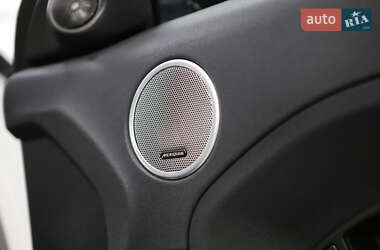 Внедорожник / Кроссовер Land Rover Range Rover Evoque 2015 в 