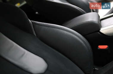 Внедорожник / Кроссовер Land Rover Range Rover Evoque 2015 в 