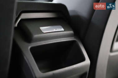 Внедорожник / Кроссовер Land Rover Range Rover Evoque 2015 в 