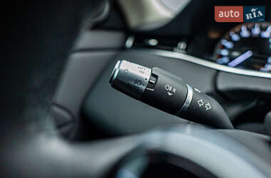 Внедорожник / Кроссовер Land Rover Range Rover Evoque 2020 в 