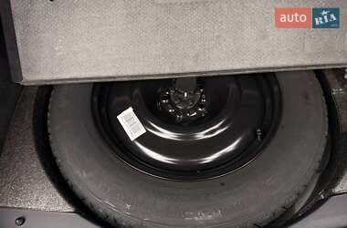 Внедорожник / Кроссовер Land Rover Range Rover Evoque 2015 в 