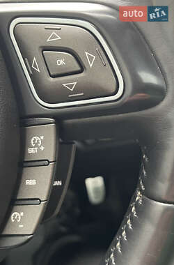 Внедорожник / Кроссовер Land Rover Range Rover Evoque 2014 в 
