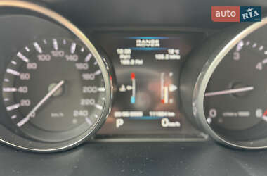 Внедорожник / Кроссовер Land Rover Range Rover Evoque 2013 в 