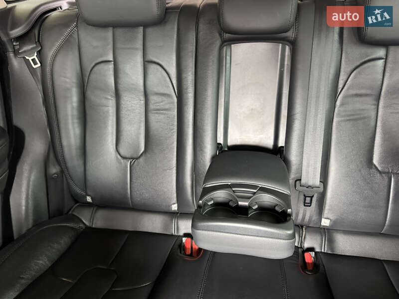 Внедорожник / Кроссовер Land Rover Range Rover Evoque 2013 в Ужгороде