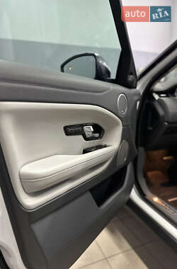 Внедорожник / Кроссовер Land Rover Range Rover Evoque 2015 в 