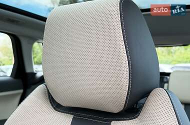 Внедорожник / Кроссовер Land Rover Range Rover Evoque 2012 в 