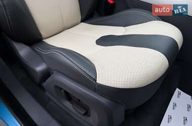 Внедорожник / Кроссовер Land Rover Range Rover Evoque 2012 в 