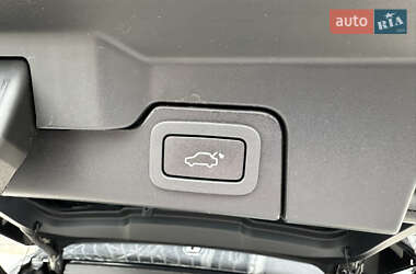 Внедорожник / Кроссовер Land Rover Range Rover Evoque 2015 в 