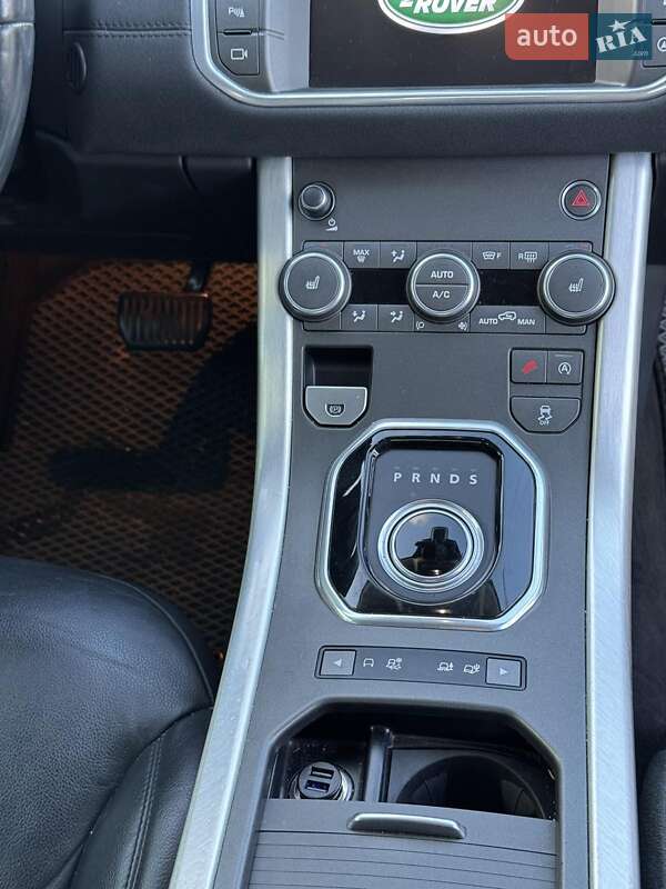 Внедорожник / Кроссовер Land Rover Range Rover Evoque 2015 в Ужгороде