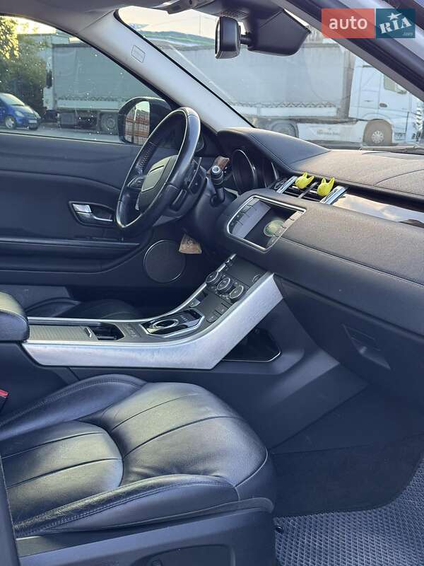 Внедорожник / Кроссовер Land Rover Range Rover Evoque 2015 в Ужгороде