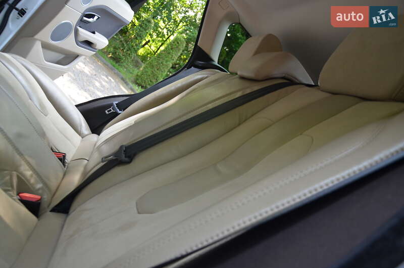 Внедорожник / Кроссовер Land Rover Range Rover Evoque 2015 в Трускавце