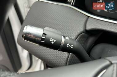 Внедорожник / Кроссовер Land Rover Range Rover Evoque 2021 в 