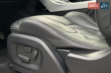 Позашляховик / Кросовер Land Rover Range Rover Evoque 2014 в 