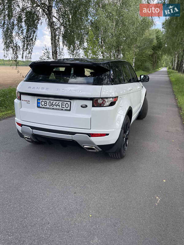 Внедорожник / Кроссовер Land Rover Range Rover Evoque 2013 в Мене