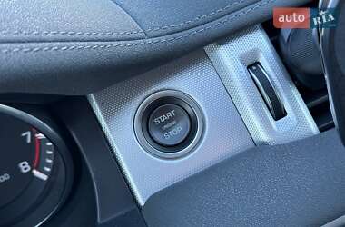 Позашляховик / Кросовер Land Rover Range Rover Evoque 2012 в 