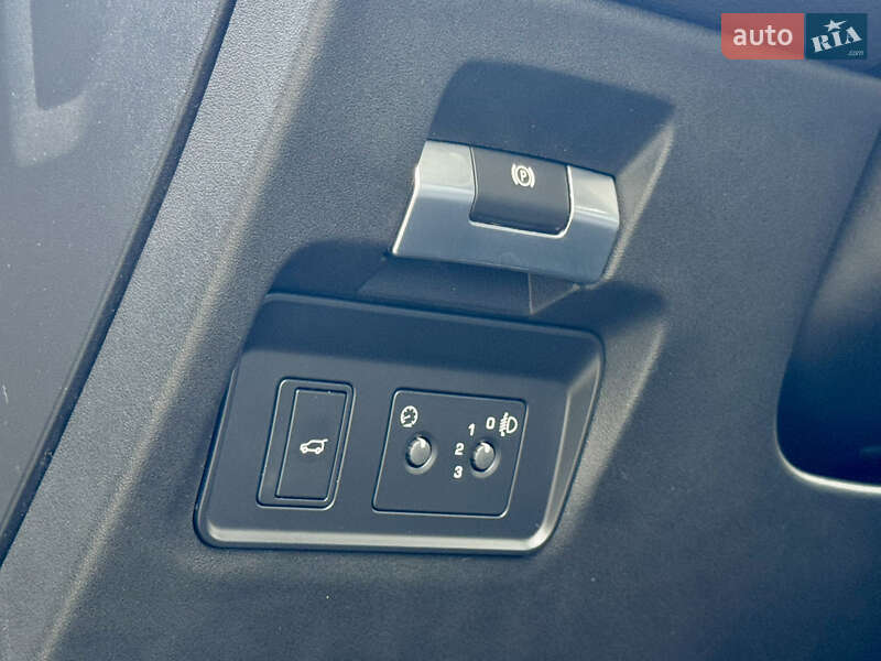 Внедорожник / Кроссовер Land Rover Range Rover Evoque 2020 в Киеве