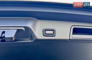 Внедорожник / Кроссовер Land Rover Range Rover Evoque 2020 в 