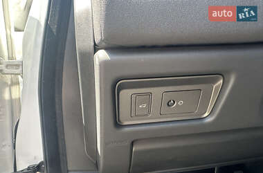 Внедорожник / Кроссовер Land Rover Range Rover Evoque 2015 в 