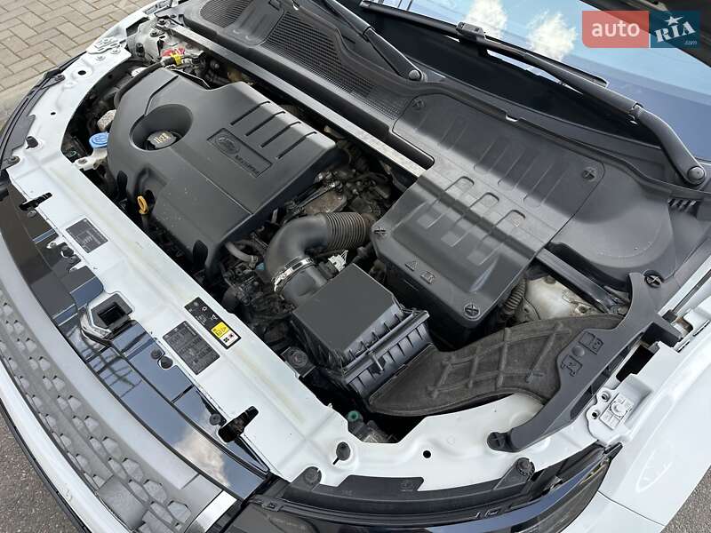 Внедорожник / Кроссовер Land Rover Range Rover Evoque 2017 в Киеве