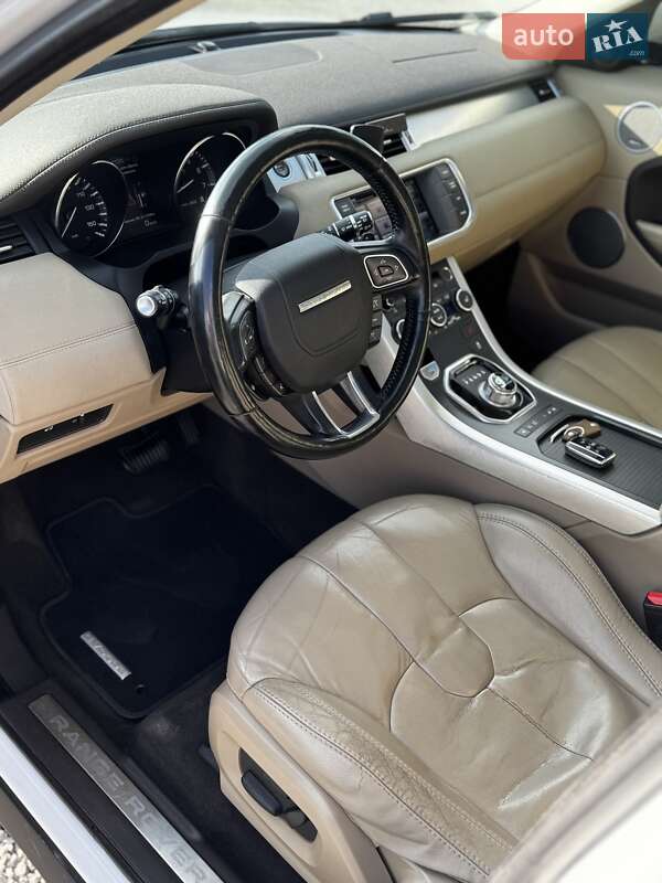 Внедорожник / Кроссовер Land Rover Range Rover Evoque 2013 в Иршаве фото 12 Внедорожник / Кроссовер Land Rover Range Rover Evoque 2013 в Иршаве