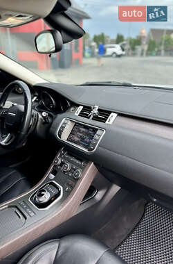 Внедорожник / Кроссовер Land Rover Range Rover Evoque 2013 в 