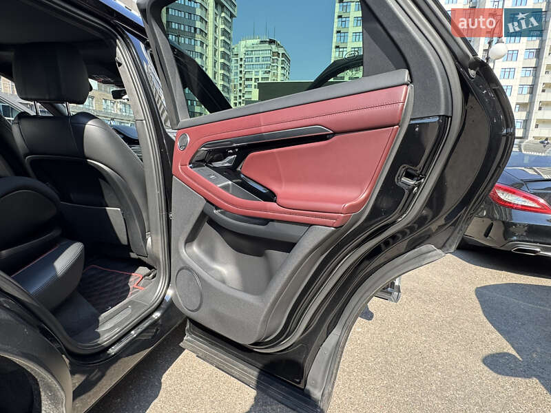 Позашляховик / Кросовер Land Rover Range Rover Evoque 2019 в Києві