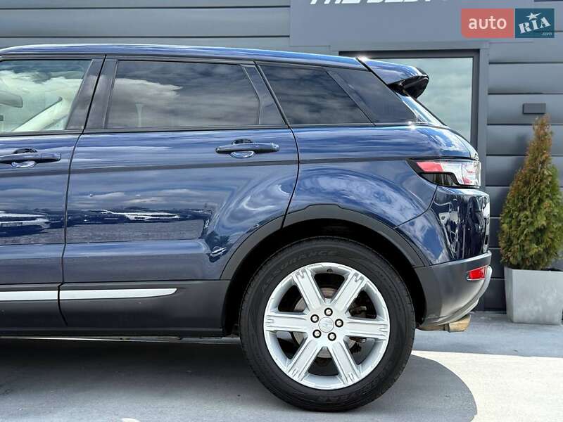 Позашляховик / Кросовер Land Rover Range Rover Evoque 2015 в Рівному