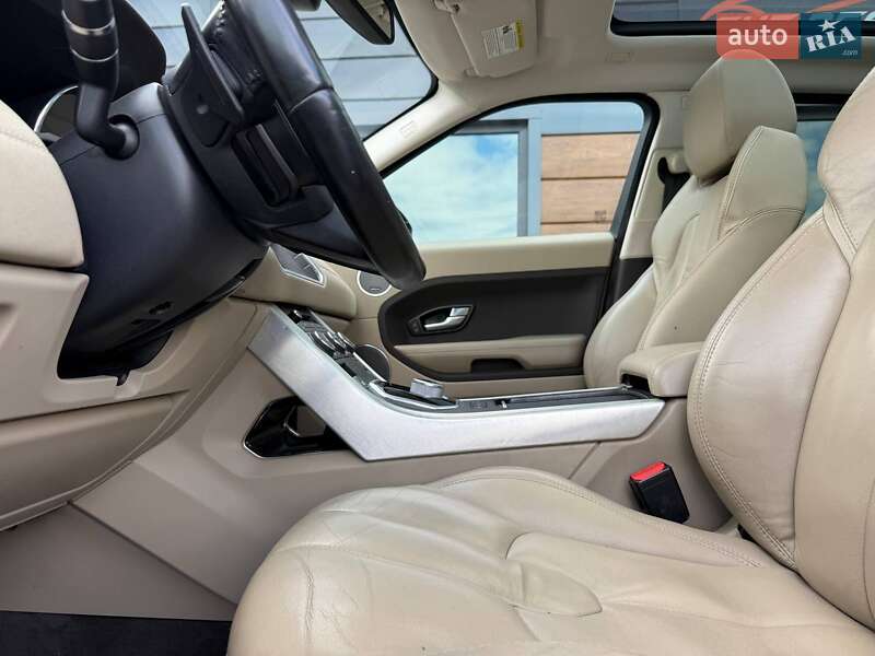 Позашляховик / Кросовер Land Rover Range Rover Evoque 2015 в Рівному