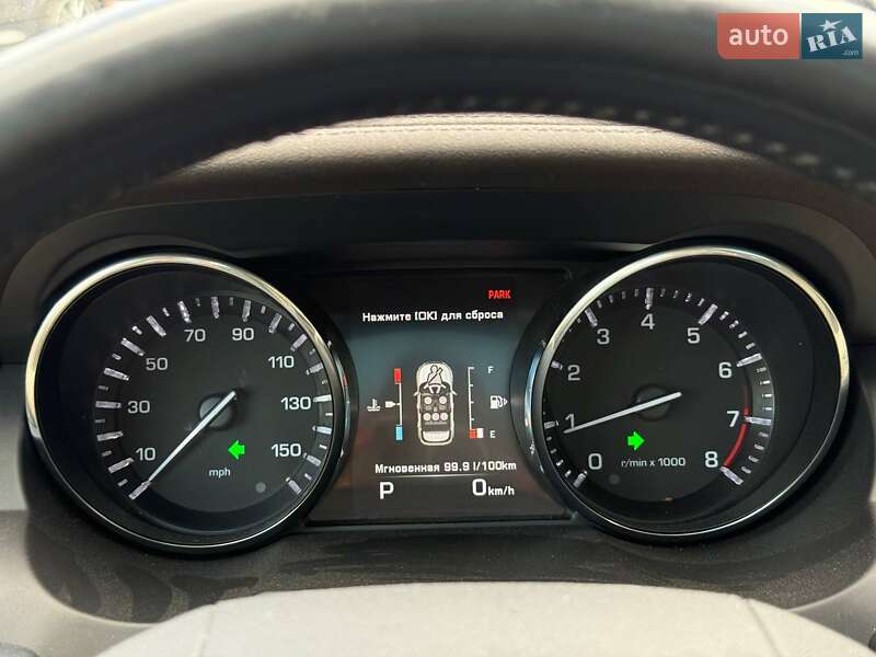 Позашляховик / Кросовер Land Rover Range Rover Evoque 2015 в Рівному