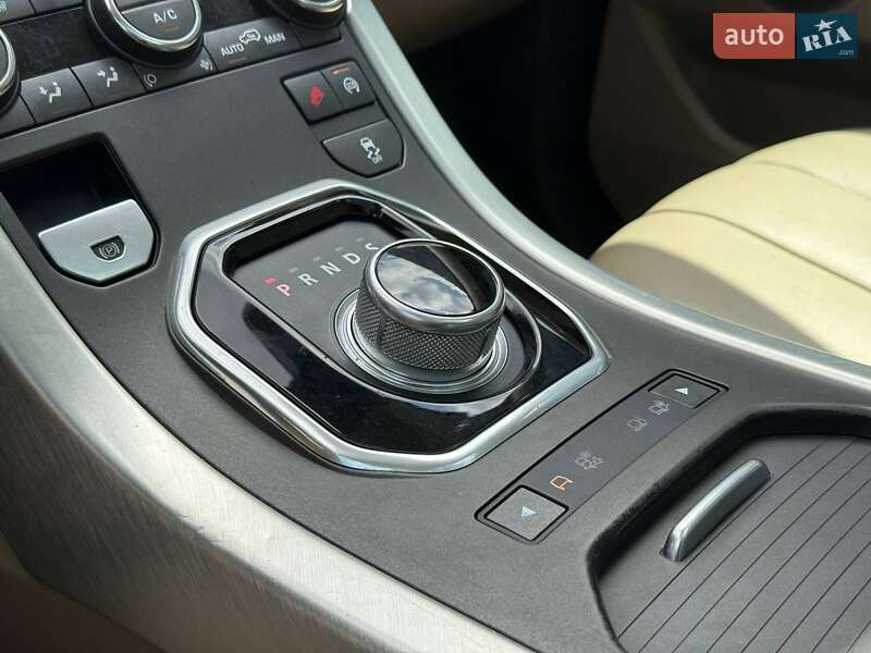 Позашляховик / Кросовер Land Rover Range Rover Evoque 2015 в Рівному