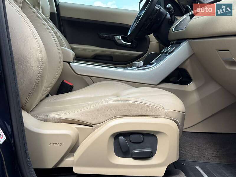 Позашляховик / Кросовер Land Rover Range Rover Evoque 2015 в Рівному