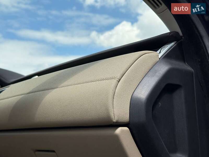 Позашляховик / Кросовер Land Rover Range Rover Evoque 2015 в Рівному