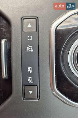 Внедорожник / Кроссовер Land Rover Range Rover Evoque 2012 в 